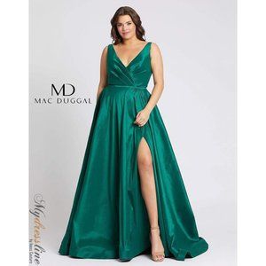 Mac Duggal Emerald Green Prom Dress
